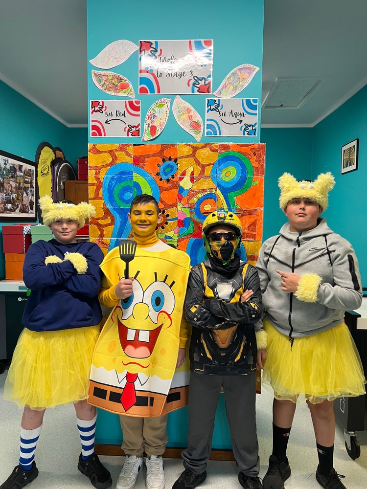 4 people, minions and spongebob